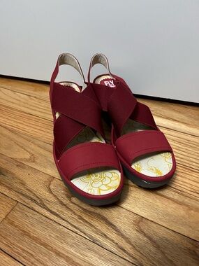 Fly London Women's Red Elastic Strappy Sandals size 40
